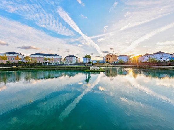 5921 Cottage Grove Lake Drive, Houston TX 77007