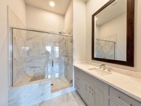 5921 Cottage Grove Lake Drive, Houston TX 77007