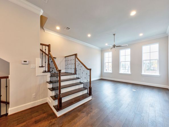 5921 Cottage Grove Lake Drive, Houston TX 77007