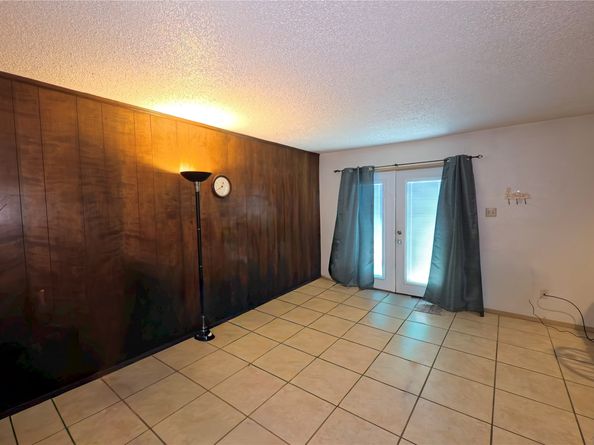 8470 Ariel Street, Houston TX 77074