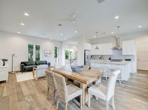 3827 Arlington Street, Houston TX 77018