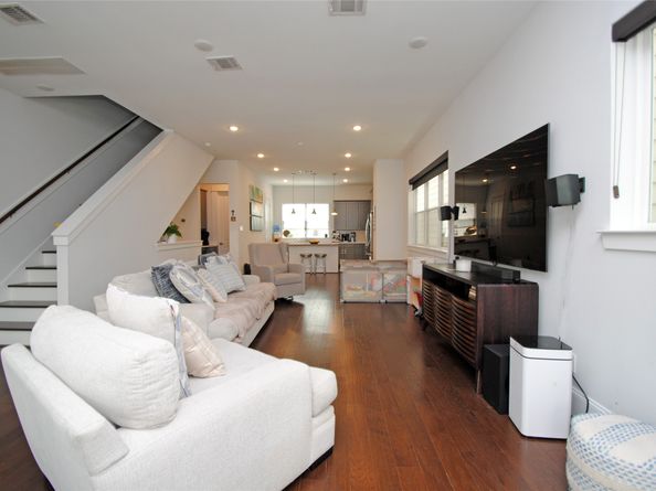 1262 N Post Oak Road B, Houston TX 77055