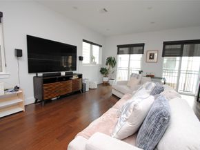 1262 N Post Oak Road B, Houston TX 77055