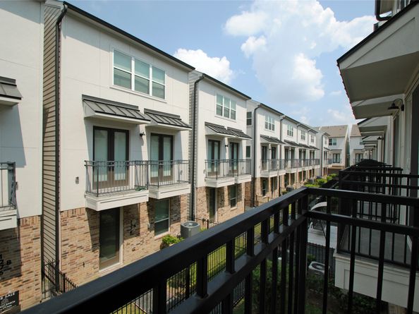 1262 N Post Oak Road B, Houston TX 77055