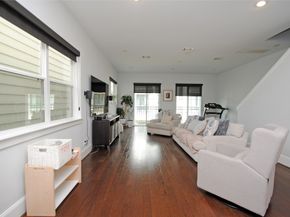 1262 N Post Oak Road B, Houston TX 77055