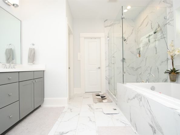 1262 N Post Oak Road B, Houston TX 77055