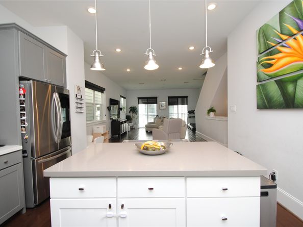 1262 N Post Oak Road B, Houston TX 77055