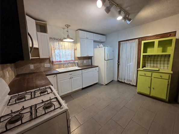 8226 Barkley Street, Houston TX 77017