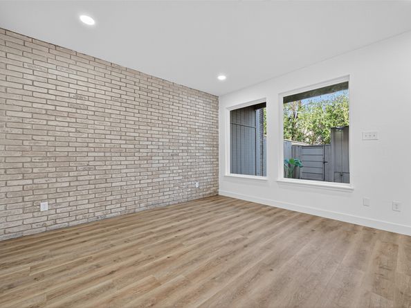 2123 Lake Village Drive, Houston TX 77339