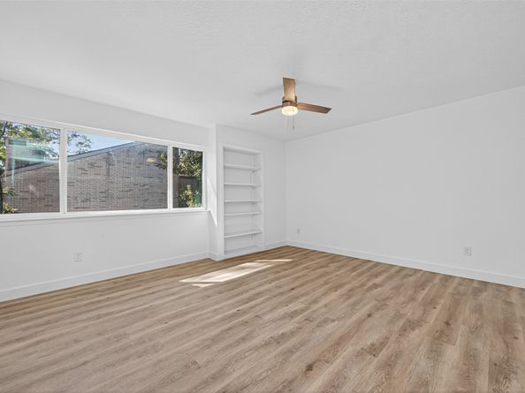 2123 Lake Village Drive, Houston TX 77339