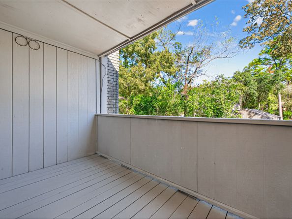 2123 Lake Village Drive, Houston TX 77339