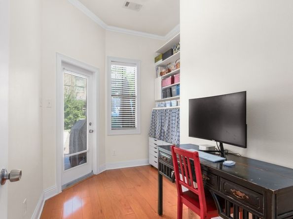 1912 Swift Boulevard, Houston TX 77030