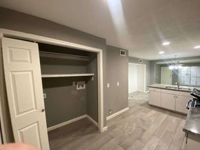 5625 Antoine Drive 1211, Houston TX 77091