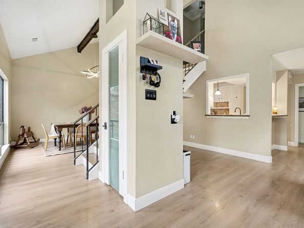 1922 Pepper Hill Way, Houston TX 77058