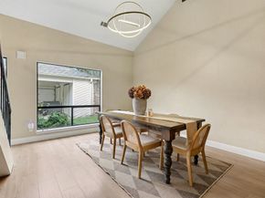 1922 Pepper Hill Way, Houston TX 77058