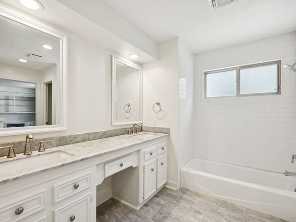 807 Herdsman Drive, Houston TX 77079