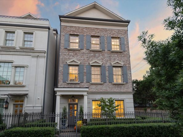 220 Morningside Park Street, Houston TX 77024