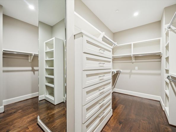 220 Morningside Park Street, Houston TX 77024