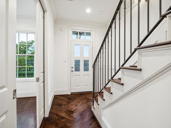 220 Morningside Park Street, Houston TX 77024