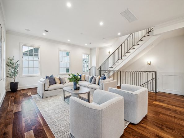 220 Morningside Park Street, Houston TX 77024