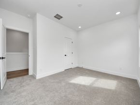 7729 Avenue J A, Houston TX 77012