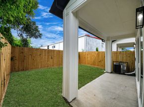 7729 Avenue J A, Houston TX 77012