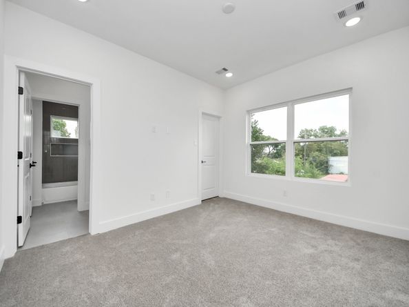 7729 Avenue J A, Houston TX 77012