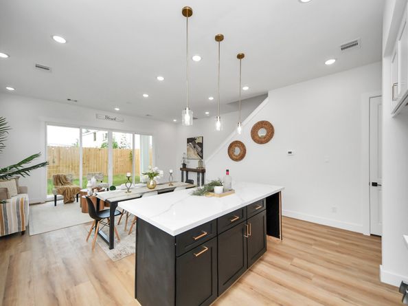 7729 Avenue J A, Houston TX 77012