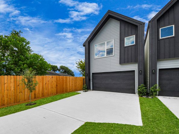 7729 Avenue J A, Houston TX 77012