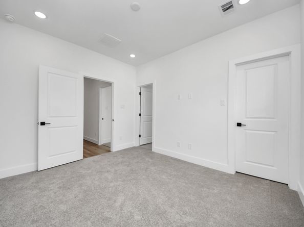 7729 Avenue J A, Houston TX 77012