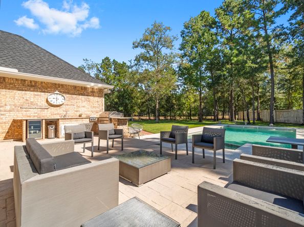 6 Marquise Oaks Place, The Woodlands TX 77382