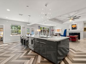 6 Marquise Oaks Place, The Woodlands TX 77382