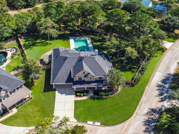 6 Marquise Oaks Place, The Woodlands TX 77382