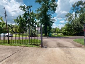 7004 Santa Maria Street, Houston TX 77023