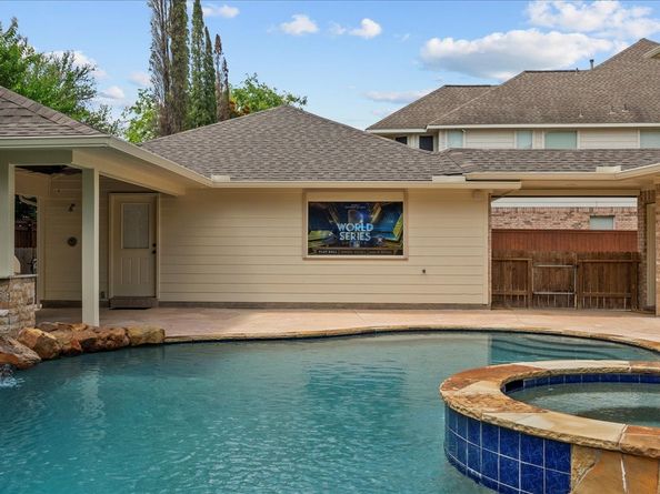 4303 Monarch Drive, Sugar Land TX 77479