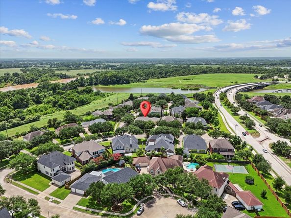 4303 Monarch Drive, Sugar Land TX 77479