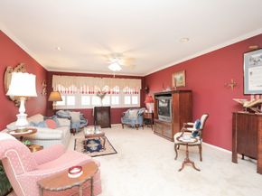 666 S Ripple Creek Drive A, Houston TX 77057