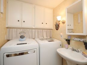 666 S Ripple Creek Drive A, Houston TX 77057