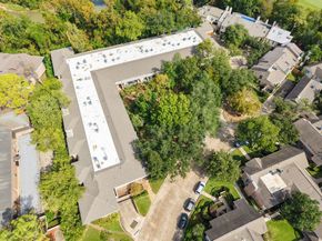 666 S Ripple Creek Drive A, Houston TX 77057