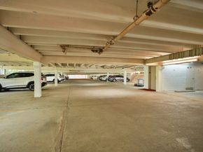 666 S Ripple Creek Drive A, Houston TX 77057