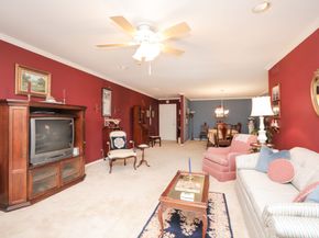 666 S Ripple Creek Drive A, Houston TX 77057