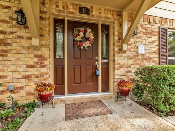 18 S Cypress Pine Drive, The Woodlands TX 77381
