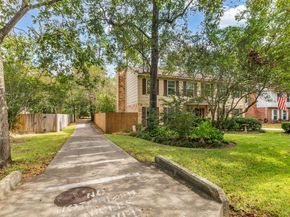 18 S Cypress Pine Drive, The Woodlands TX 77381
