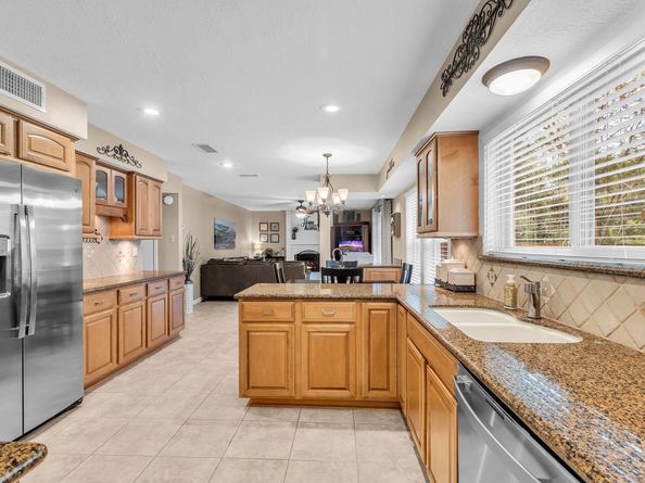 18 S Cypress Pine Drive, The Woodlands TX 77381