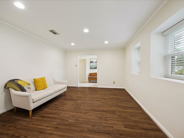 10050 Locke Lane, Houston TX 77042