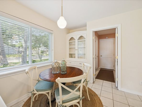 10050 Locke Lane, Houston TX 77042