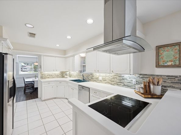 10050 Locke Lane, Houston TX 77042