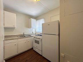 2717 Hadley Street 16, Houston TX 77004