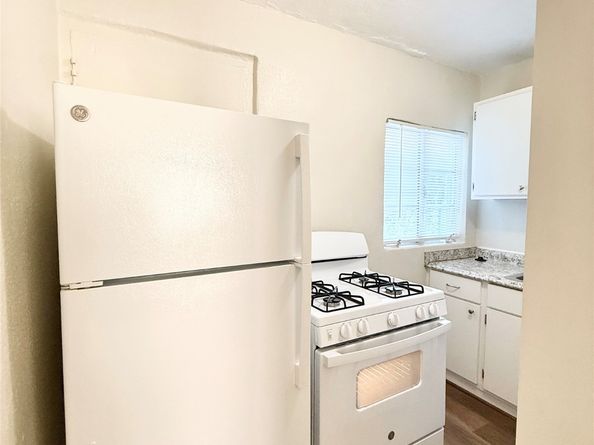 2717 Hadley Street 16, Houston TX 77004