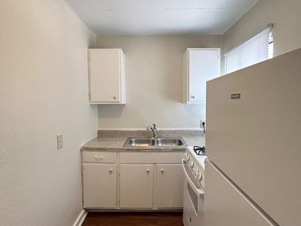 2717 Hadley Street 16, Houston TX 77004